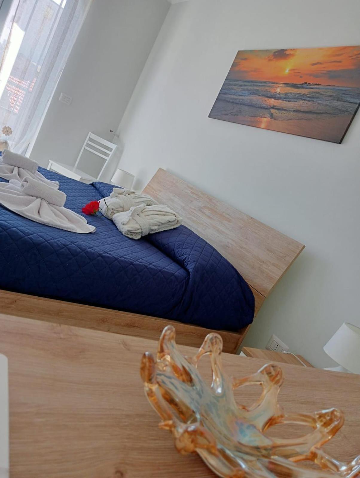 Appartamento Moderno In Centro Citta Сант'Агата-ди-Милите Экстерьер фото